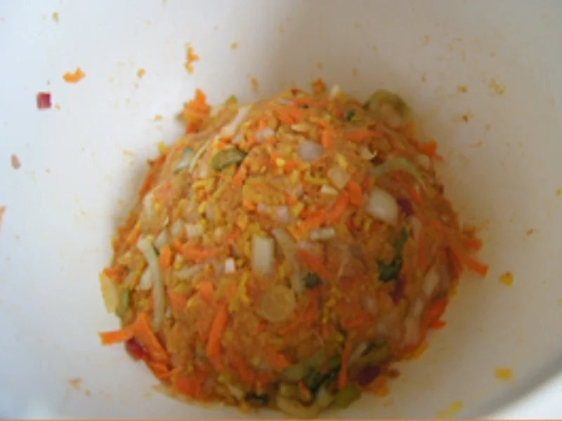 Rezept: Restebuletten mit herzhaften Salat Bild Nr. 5 Restebuletten mit herzhaften Salat - Rezept - Bild Nr. 5