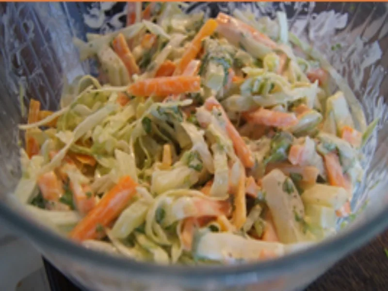 Rezept: Restebuletten mit herzhaften Salat Bild Nr. 15 Restebuletten mit herzhaften Salat - Rezept - Bild Nr. 15