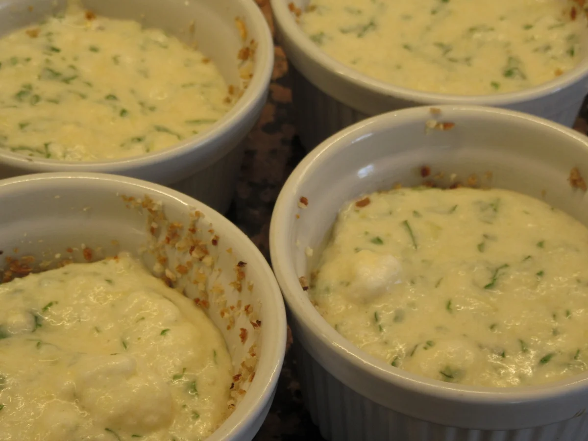 Gemüse: Gebratener Spargel mit Käse-Kräuter-Pfitzauf und Bärlauchsoße - Rezept - Bild Nr. 16508