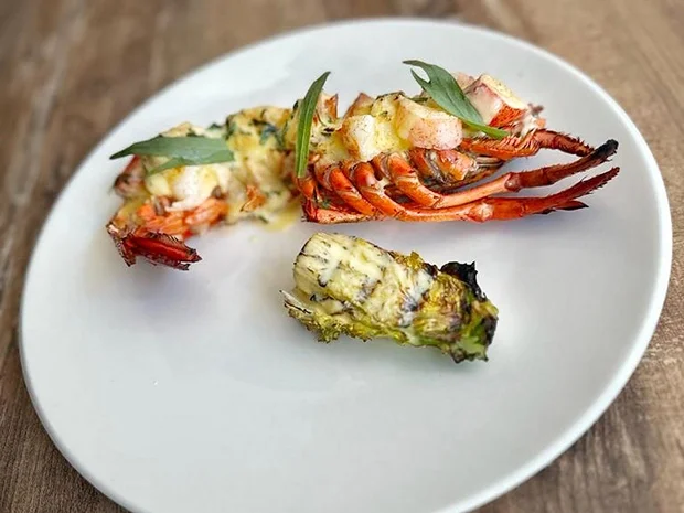 Hummer Thermidor mit Kopfsalatherzen (ChrisTine Urspruch) - Rezept - Bild Nr. 2