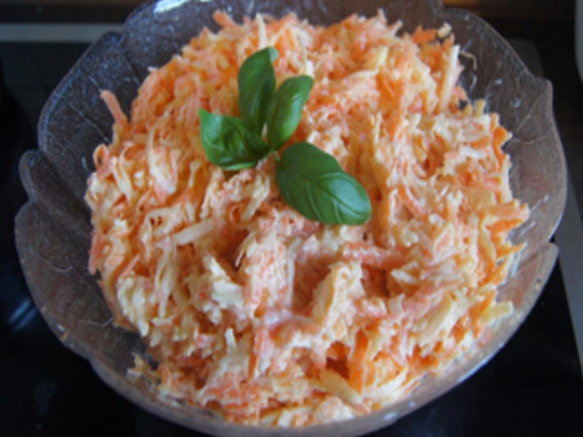 Möhren-Sellerie-Apfel-Salat - Rezept mit Bild - kochbar.de