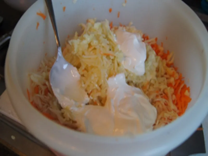 Möhren-Sellerie-Apfel-Salat - Rezept - Bild Nr. 4