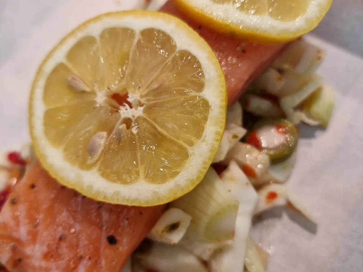 Lachspäckchen mit Fenchelgemüse - Rezept - Bild Nr. 16521