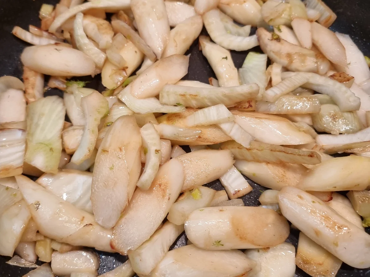 Rezept: Tagliatelle mit Spagel und Fenchel Bild Nr. 16520 Tagliatelle mit Spagel und Fenchel - Rezept - Bild Nr. 16520