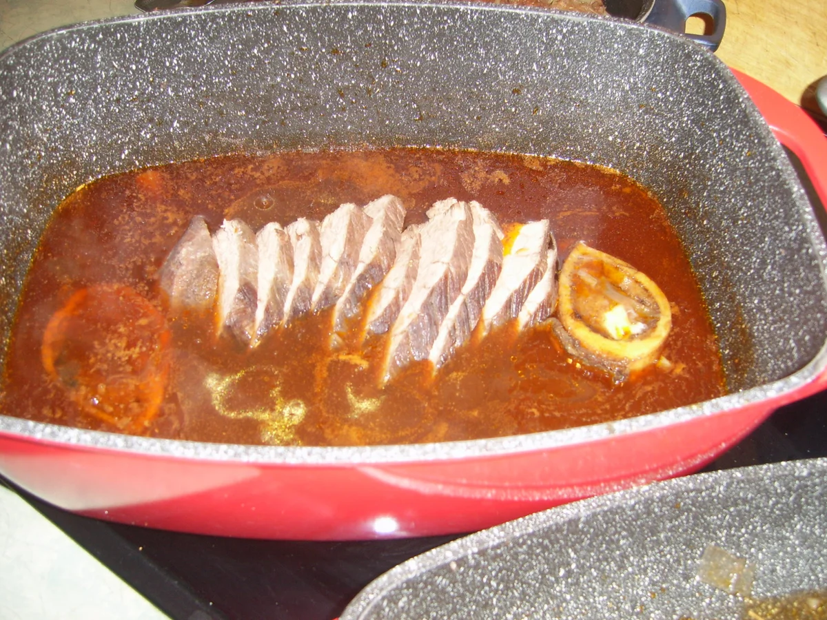 Rezept: Geschmorter Rindsbraten von der Schulter Bild Nr. 16518 Geschmorter Rindsbraten von der Schulter - Rezept - Bild Nr. 16518