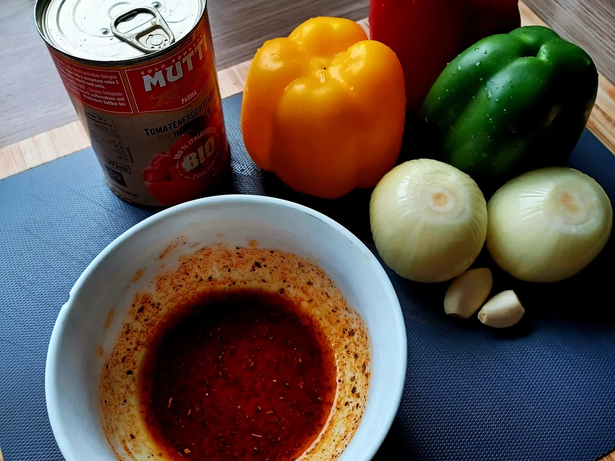 Rezept: Hähnchenkeulen im Gemüsebett Bild Nr. 16520 Hähnchenkeulen im Gemüsebett - Rezept - Bild Nr. 16520