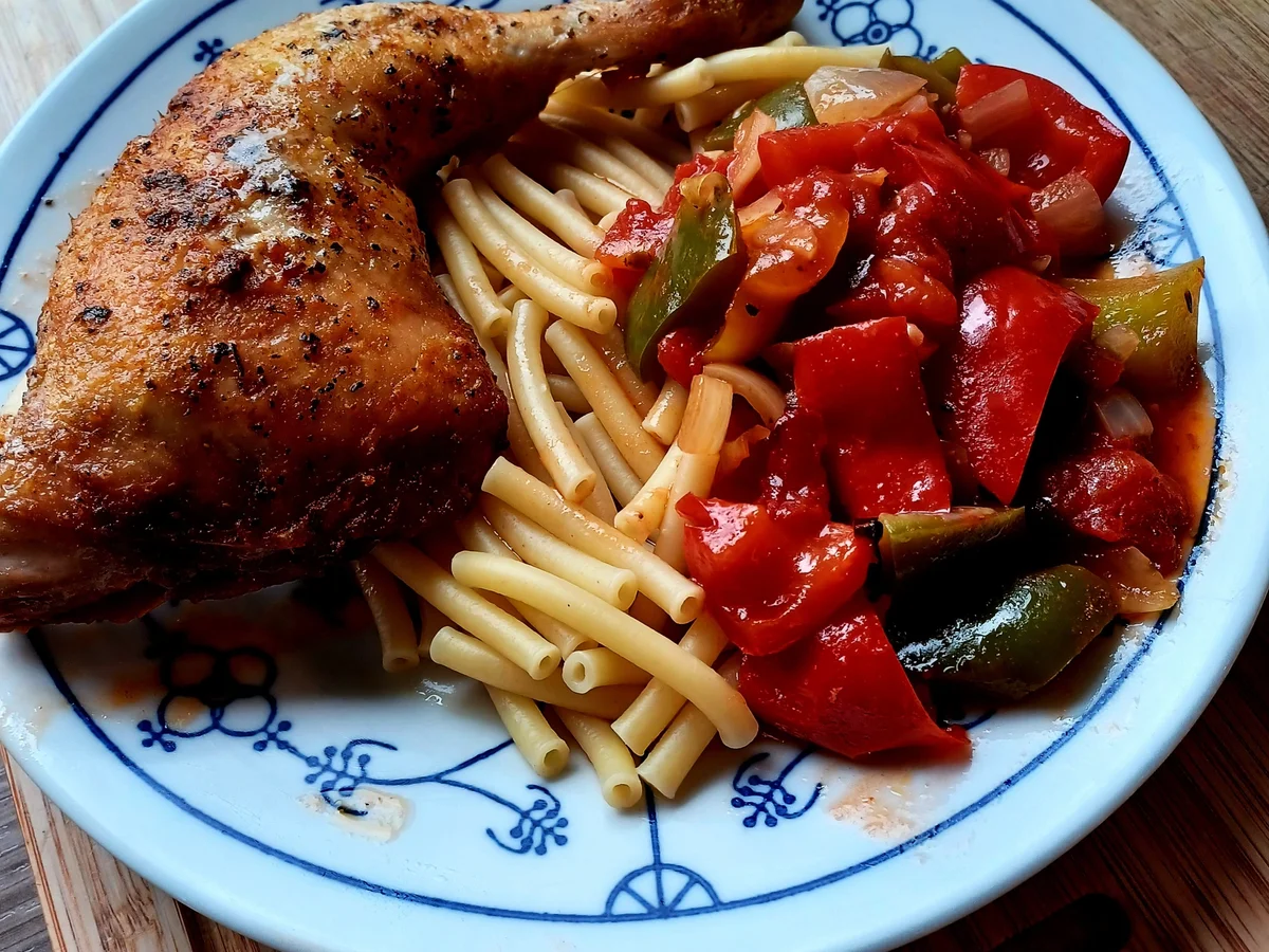 Rezept: Hähnchenkeulen im Gemüsebett Bild Nr. 16524 Hähnchenkeulen im Gemüsebett - Rezept - Bild Nr. 16524