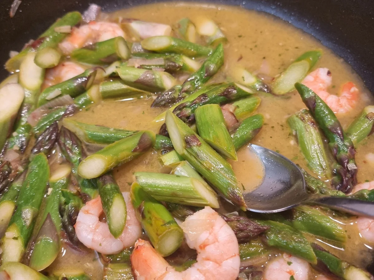 Rezept: Spaghetti mit Spargel-Garnelen-Sauce Bild Nr. 16533 Spaghetti mit Spargel-Garnelen-Sauce - Rezept - Bild Nr. 16533