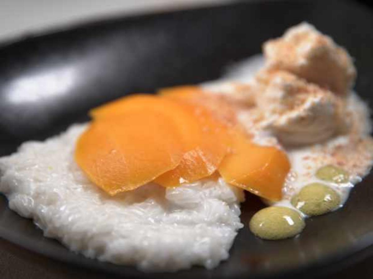 Mango Sticky Rice mit frischer Mango und Kokoseis - Rezept - kochbar.de