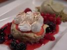Pistazien-Tonkabohnen-Eis mit flambiertem Törtchen - Rezept - Bild Nr. 16575