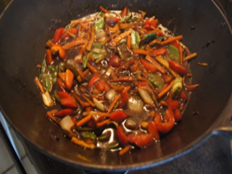 Rezept: Doppelt gebratene Mettbällchen mit Wok-Gemüse und Basmatireis Bild Nr. 23 Doppelt gebratene Mettbällchen mit Wok-Gemüse und Basmatireis - Rezept - Bild Nr. 23