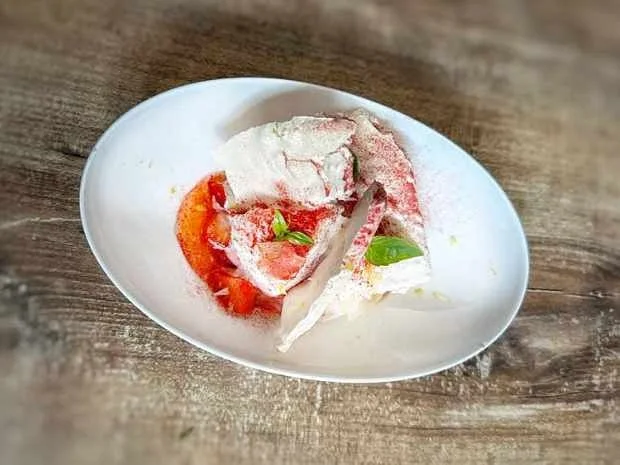 Rezept: Schneegestöber – Erdbeeren, Eis und Baiser (Evelyn Burdecki) Bild Nr. 2 Schneegestöber – Erdbeeren, Eis und Baiser (Evelyn Burdecki) - Rezept - Bild Nr. 2