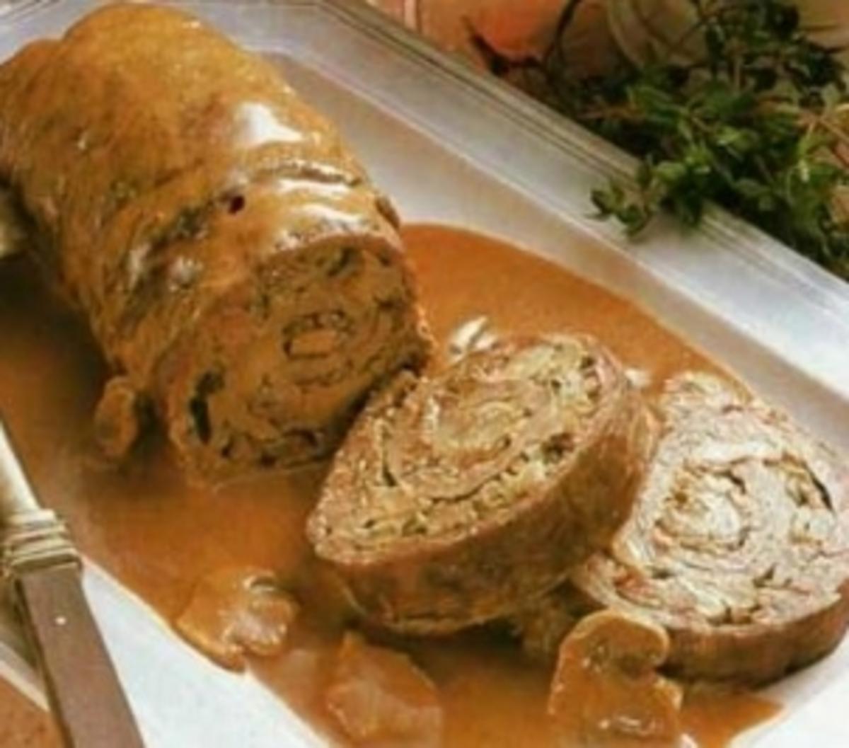 Riesenroulade mit Pilzfüllung - Rezept - kochbar.de Riesenroulade mit Pilzfüllung - Rezept - kochbar.de