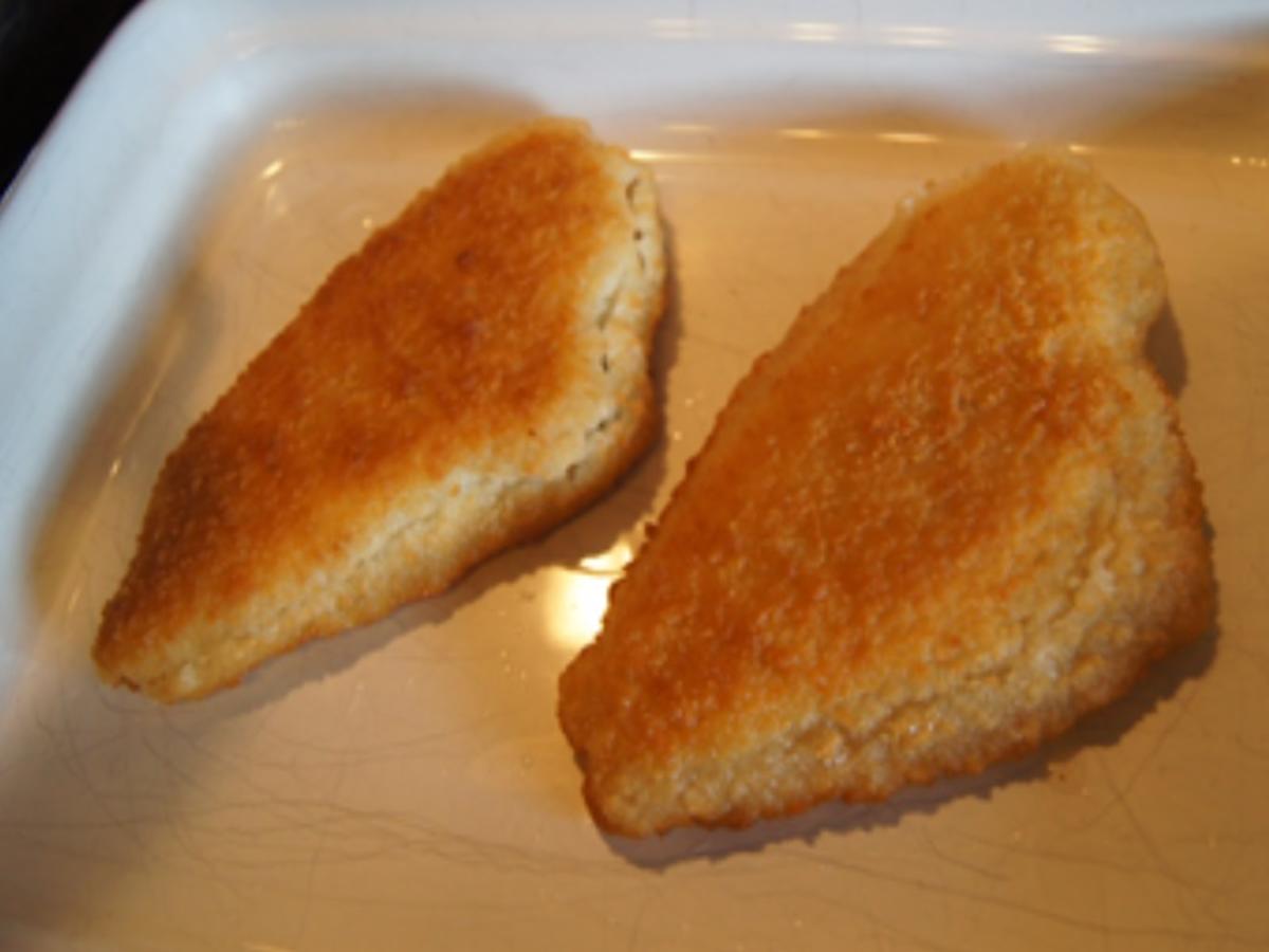 Schollenfilet mit Brokkoli und Brat-Drillingen - Rezept - kochbar.de