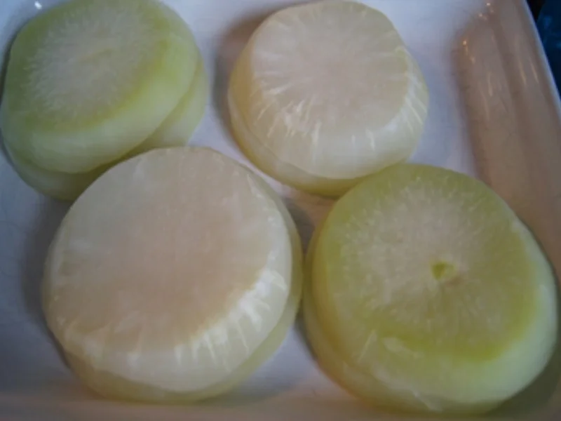 Rezept: Kohlrabi-Cordon bleu-Schnitzel mit Saurer-Sahne-Sauce und grünen Spargel Bild Nr. 16580 Kohlrabi-Cordon bleu-Schnitzel mit Saurer-Sahne-Sauce und grünen Spargel - Rezept - Bild Nr. 16580