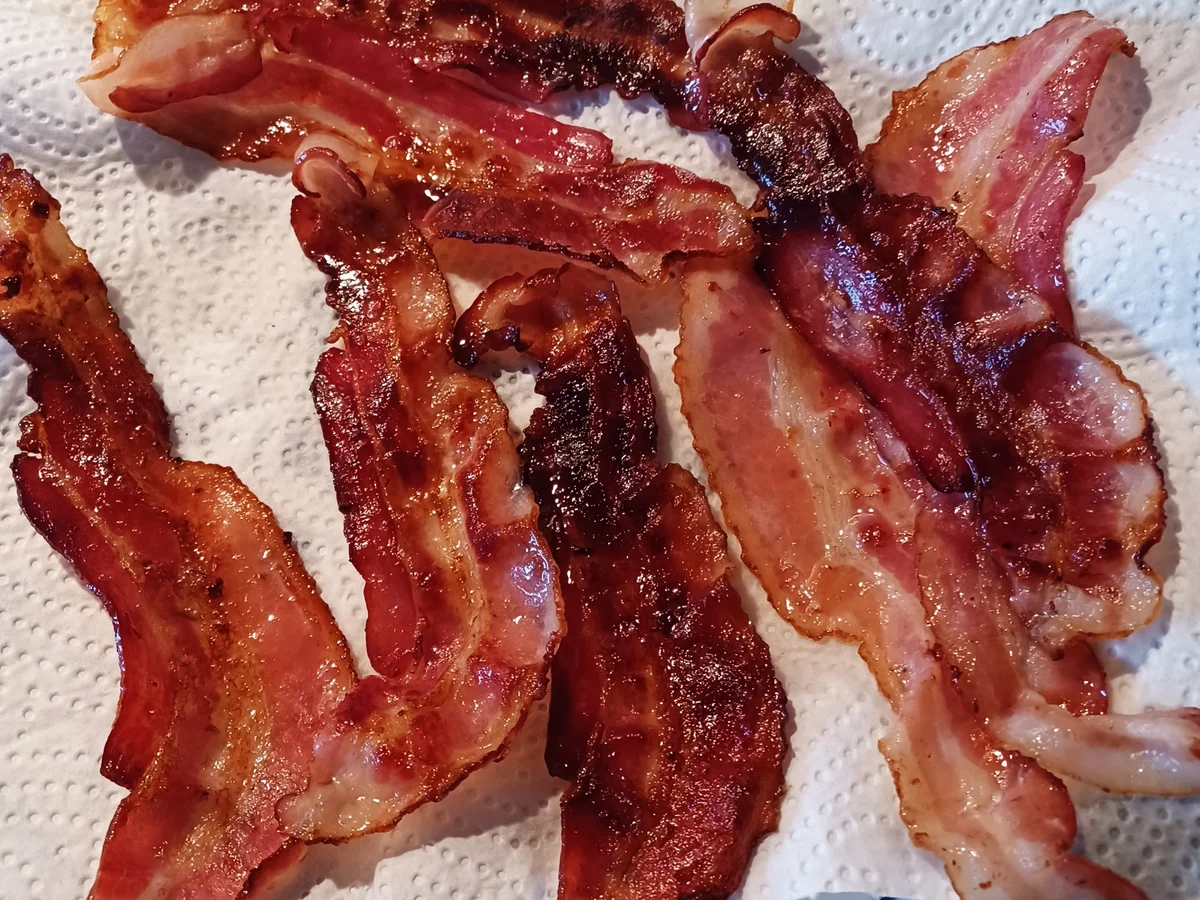 Toast mit Tomaten, Spargel und pochiertem Ei - Rezept - Bild Nr. 16580