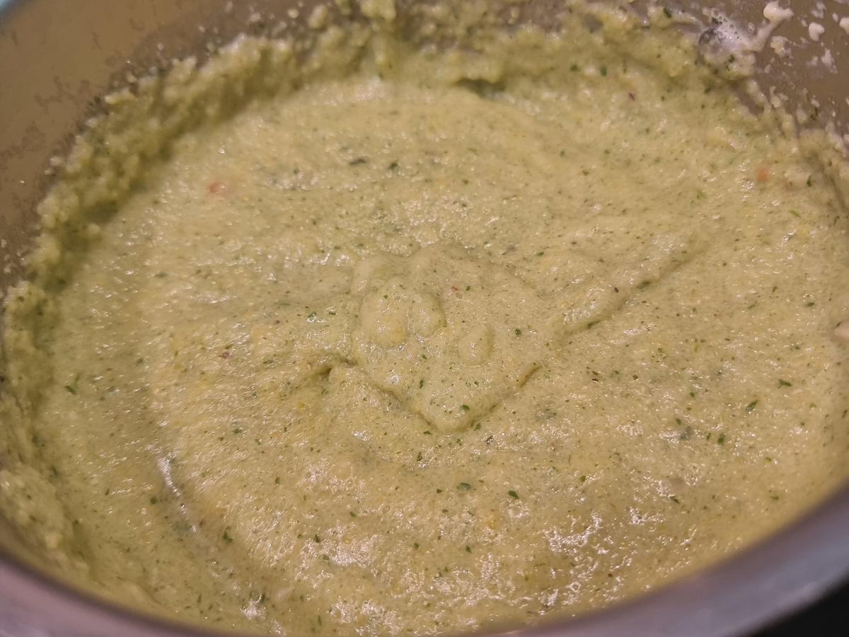 Kabeljau auf Rucola- Pesto Polenta und Paprika Tomaten Gemüse - von ... Kabeljau auf Rucola- Pesto Polenta und Paprika Tomaten Gemüse - von ...