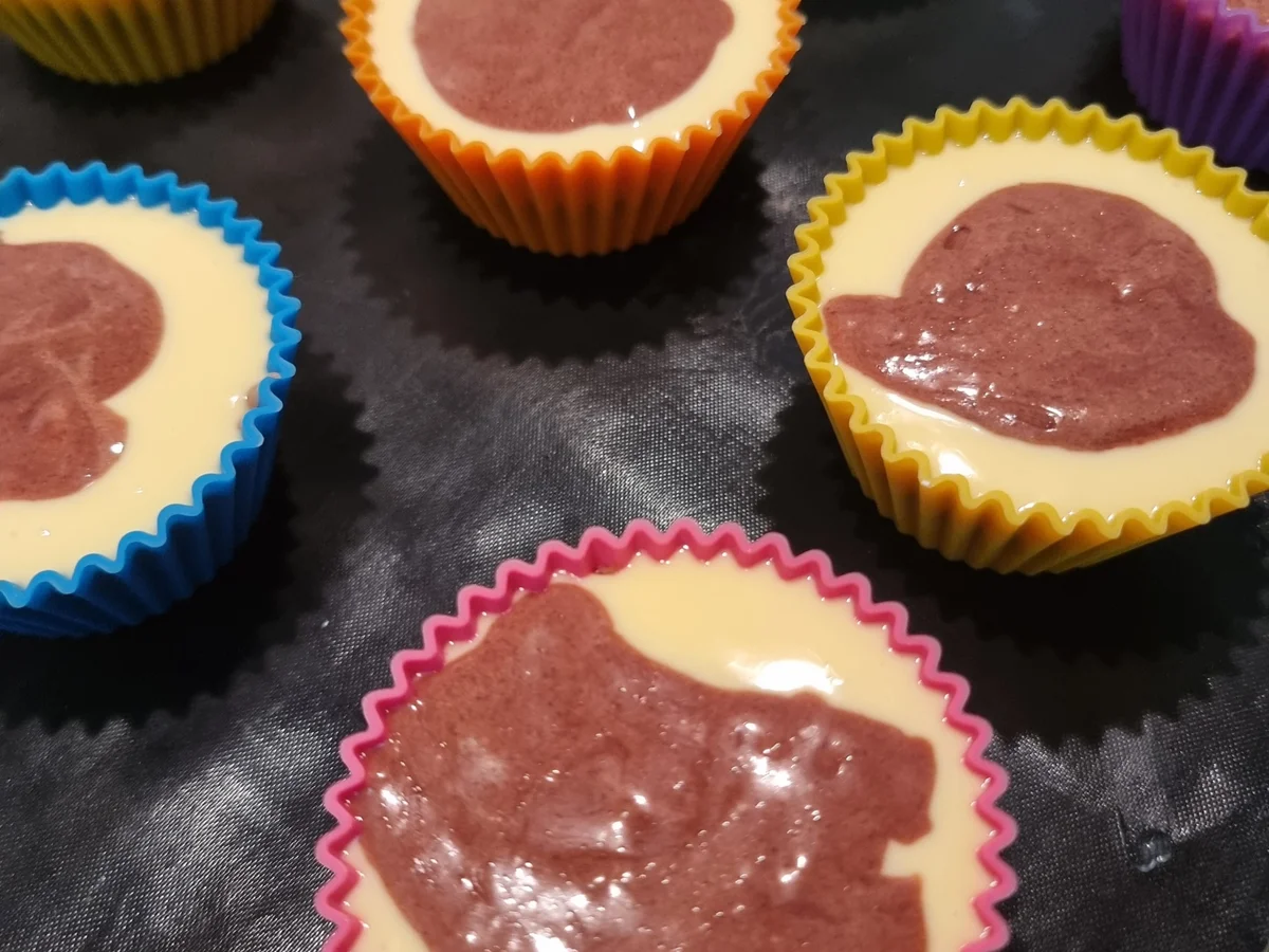 Rezept: Brownie-Cheesecake-Muffins Bild Nr. 16590 Brownie-Cheesecake-Muffins - Rezept - Bild Nr. 16590