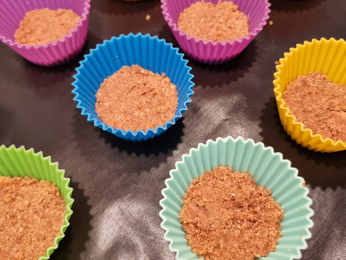 Mini-Cheescakes mit Blaubeeren und Baiserhaube - Rezept - Bild Nr. 16600