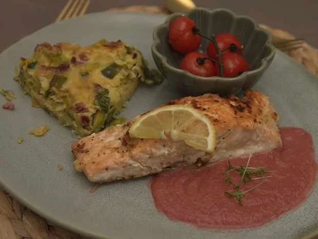 Quiche Lorraine mit Lachs, Ofentomaten und Rote Beete Soße - Rezept - Bild Nr. 2