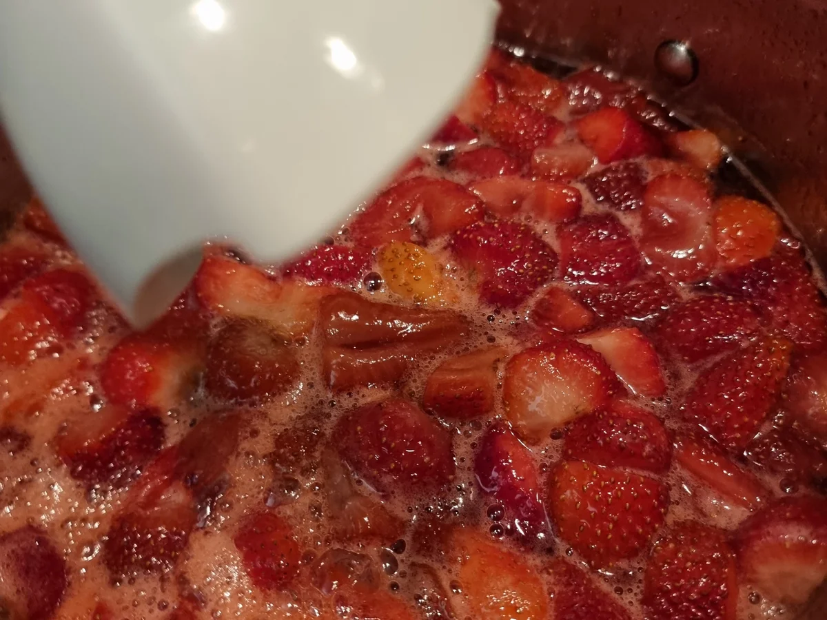 Erdbeer-Holunder-Konfitüre - Rezept - Bild Nr. 16601