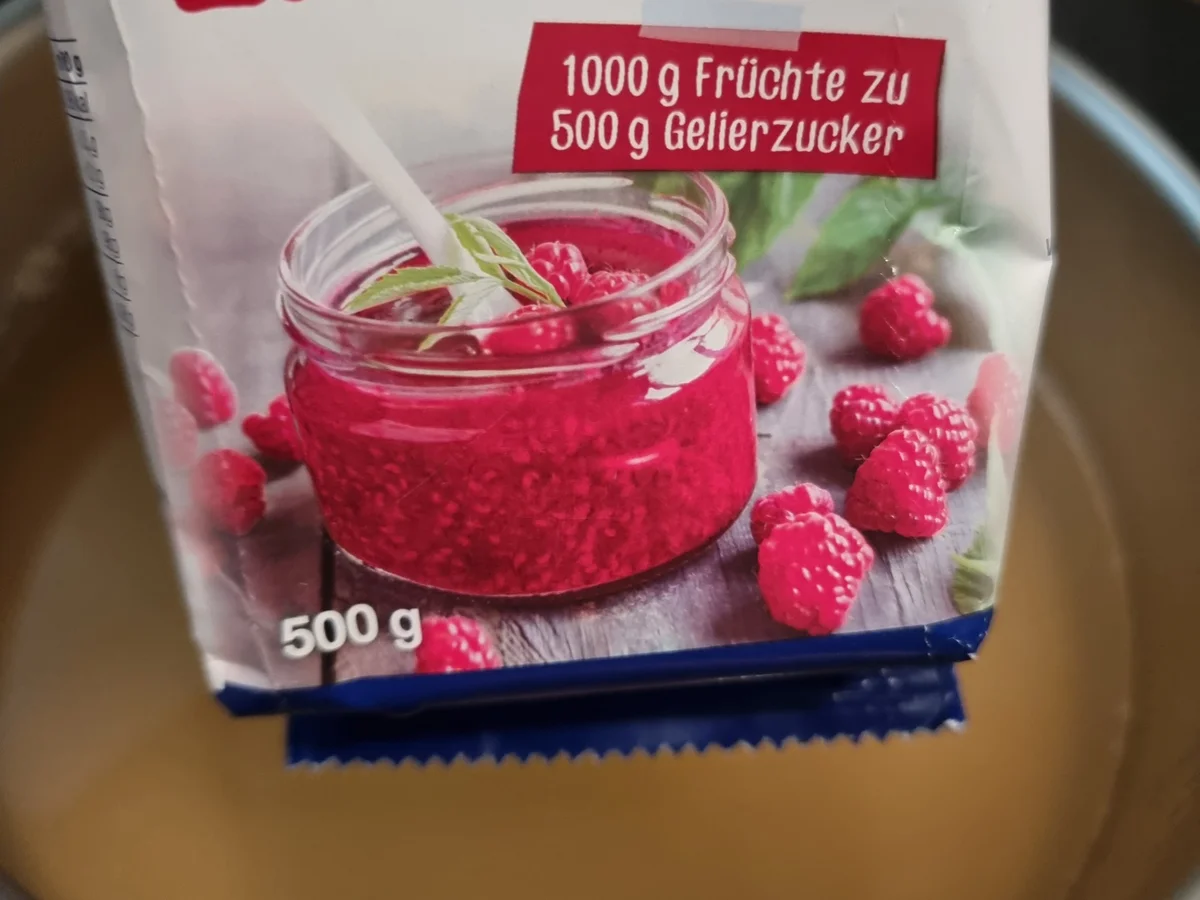 Erdbeer-Holunder-Konfitüre - Rezept - Bild Nr. 16612