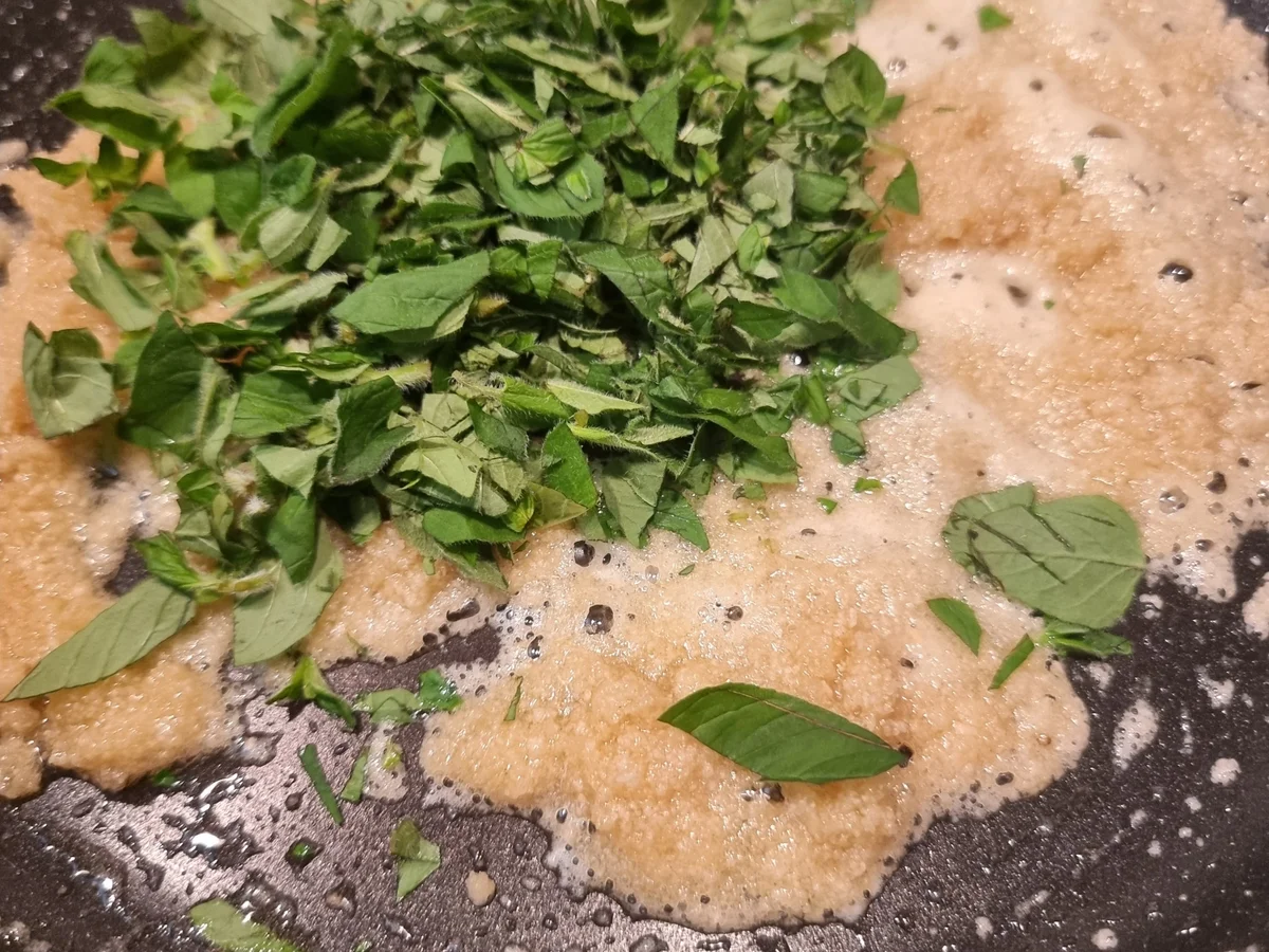 Rezept: Spargel mit Oregano-Brösel Bild Nr. 16600 Spargel mit Oregano-Brösel - Rezept - Bild Nr. 16600