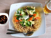 Frittierte Nudeln mit Cap Cay Seafood alla Garden House - Rezept - Bild Nr. 2