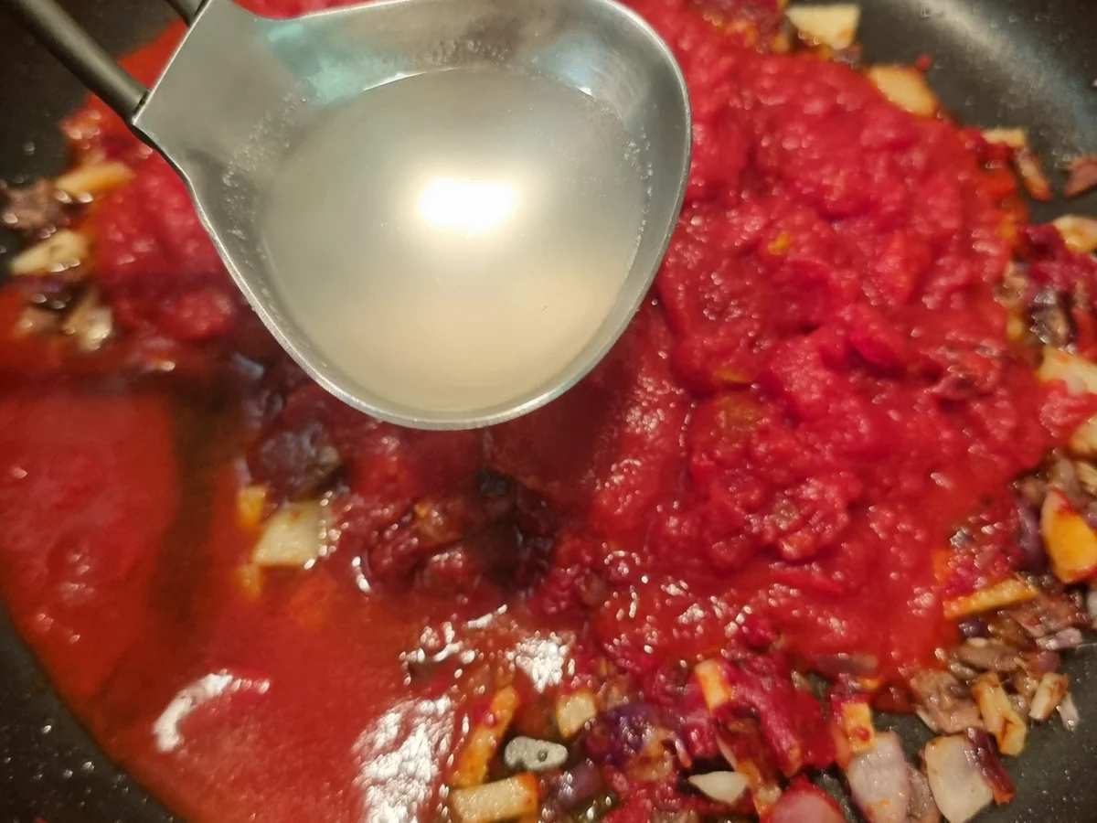 Rezept: Nudeln mit Tomatensauce Bild Nr. 16602 Nudeln mit Tomatensauce - Rezept - Bild Nr. 16602