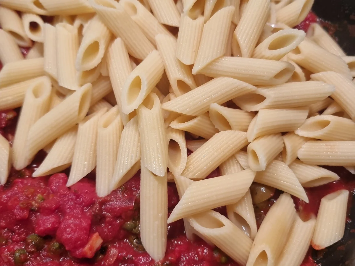 Rezept: Nudeln mit Tomatensauce Bild Nr. 16604 Nudeln mit Tomatensauce - Rezept - Bild Nr. 16604