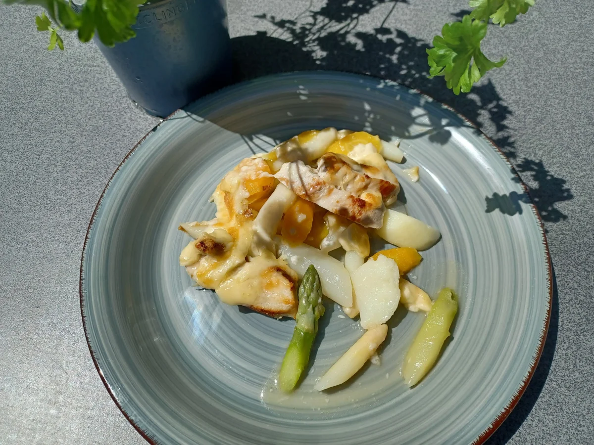 Rezept: Spargel mit Hähnchenbrust überbacken Bild Nr. 16597 Spargel mit Hähnchenbrust überbacken - Rezept - Bild Nr. 16597