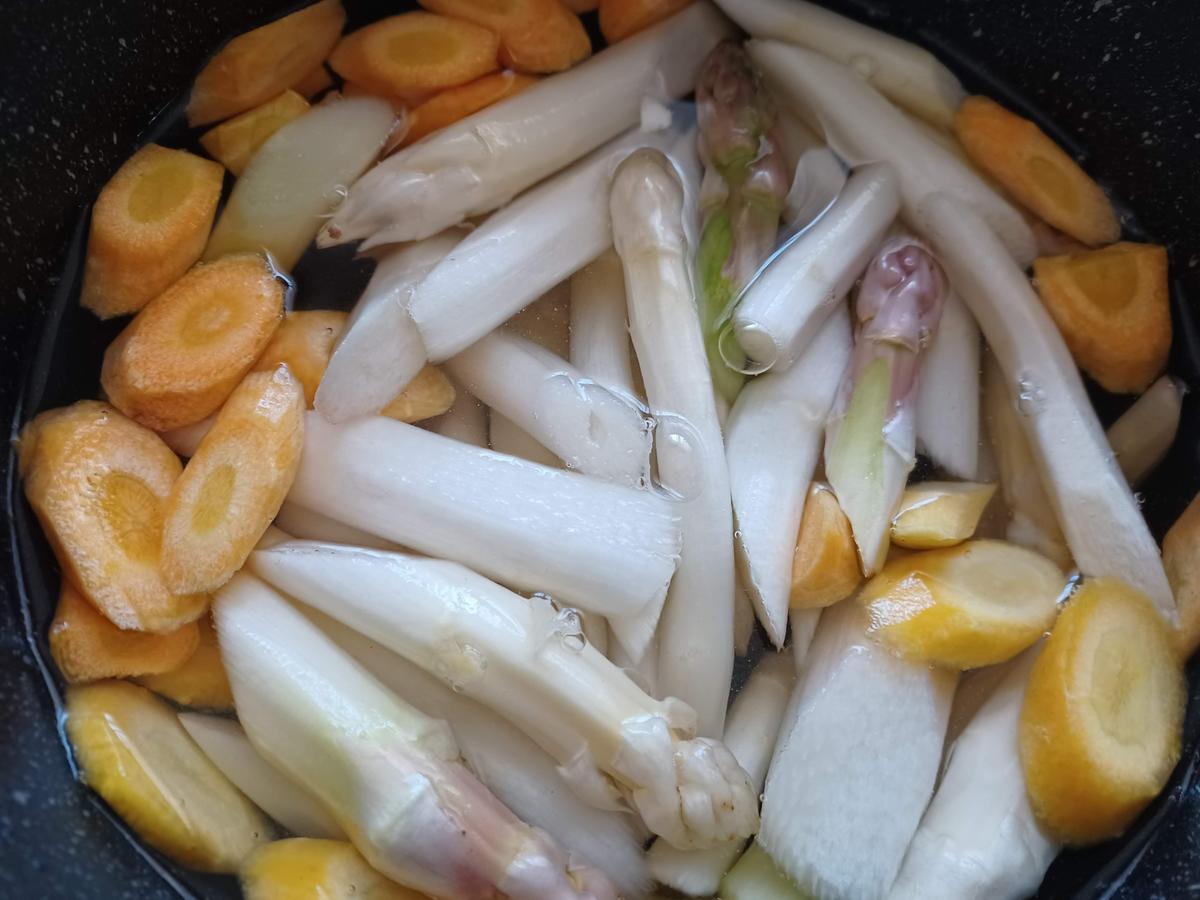 Spargel mit Hähnchenbrust überbacken - Rezept - kochbar.de