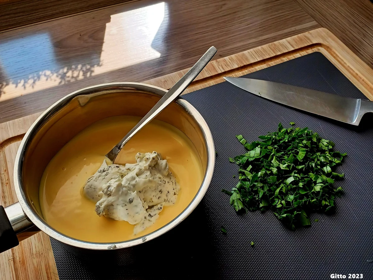 Gratiniertes Schweinefilet mit Spargelpäckchen - Rezept - Bild Nr. 16597