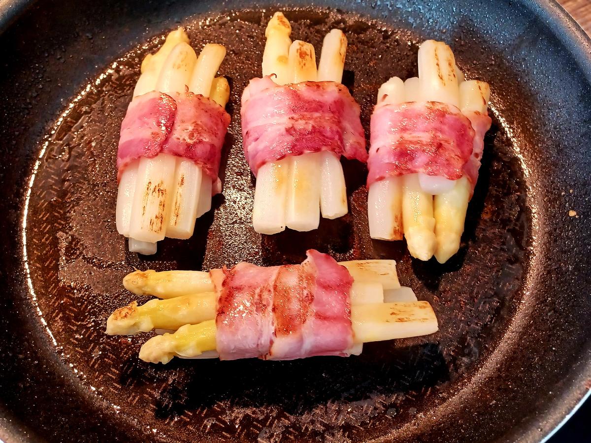 Gratiniertes Schweinefilet mit Spargelpäckchen - von Gitto