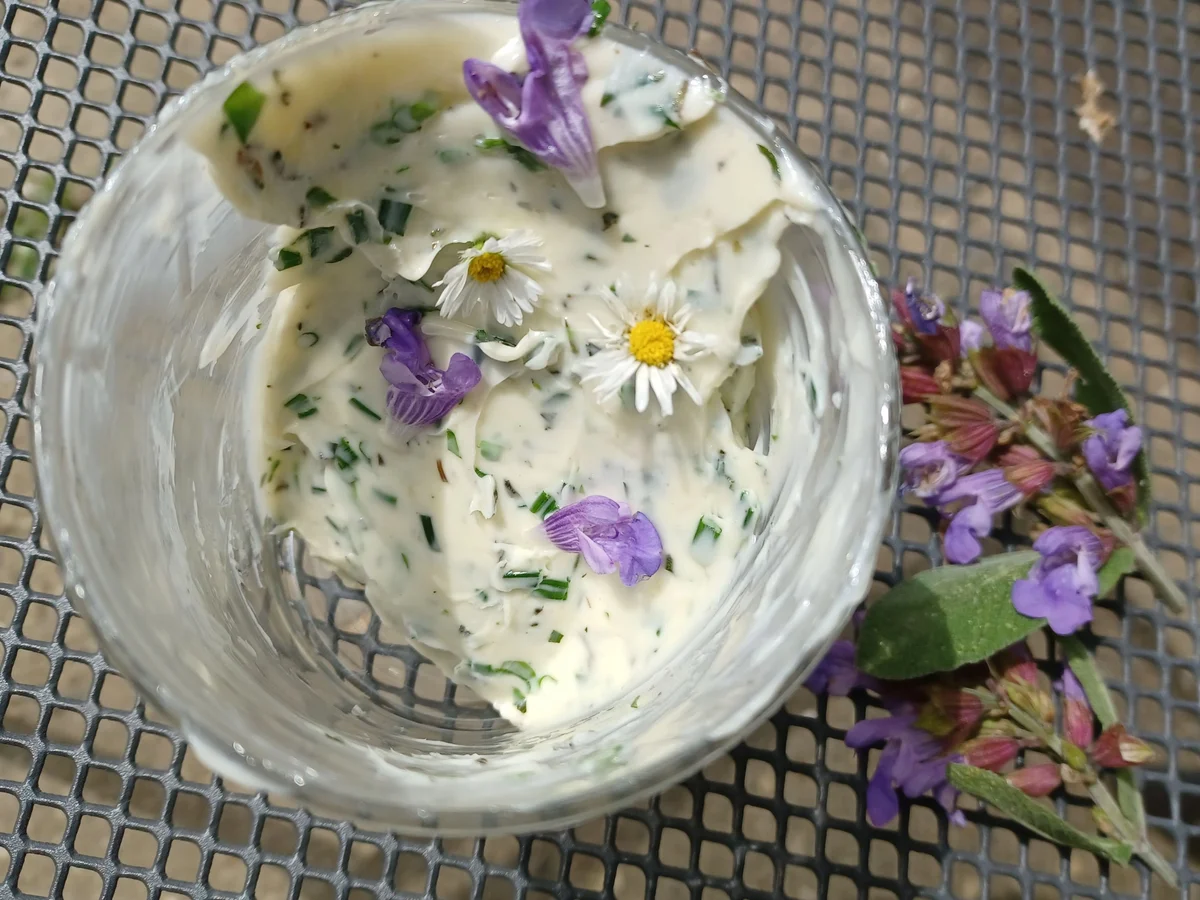Rezept: Kräuterbutter Bild Nr. 16597 Kräuterbutter - Rezept - Bild Nr. 16597