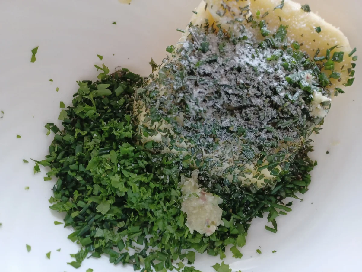 Rezept: Kräuterbutter Bild Nr. 16600 Kräuterbutter - Rezept - Bild Nr. 16600