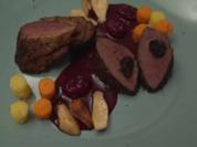 Rehrücken gefüllt mit Backpflaumen, dazu Kräuterseitlinge - Rezept - Bild Nr. 2
