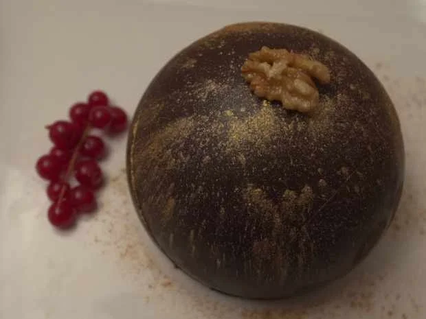 Schokoladenkugel mit Nüssen und Früchten - Rezept - Bild Nr. 16619