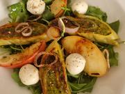 Maultaschensalat mit Rucola ,Mozzarella und Apfelspalten - Rezept - Bild Nr. 16619