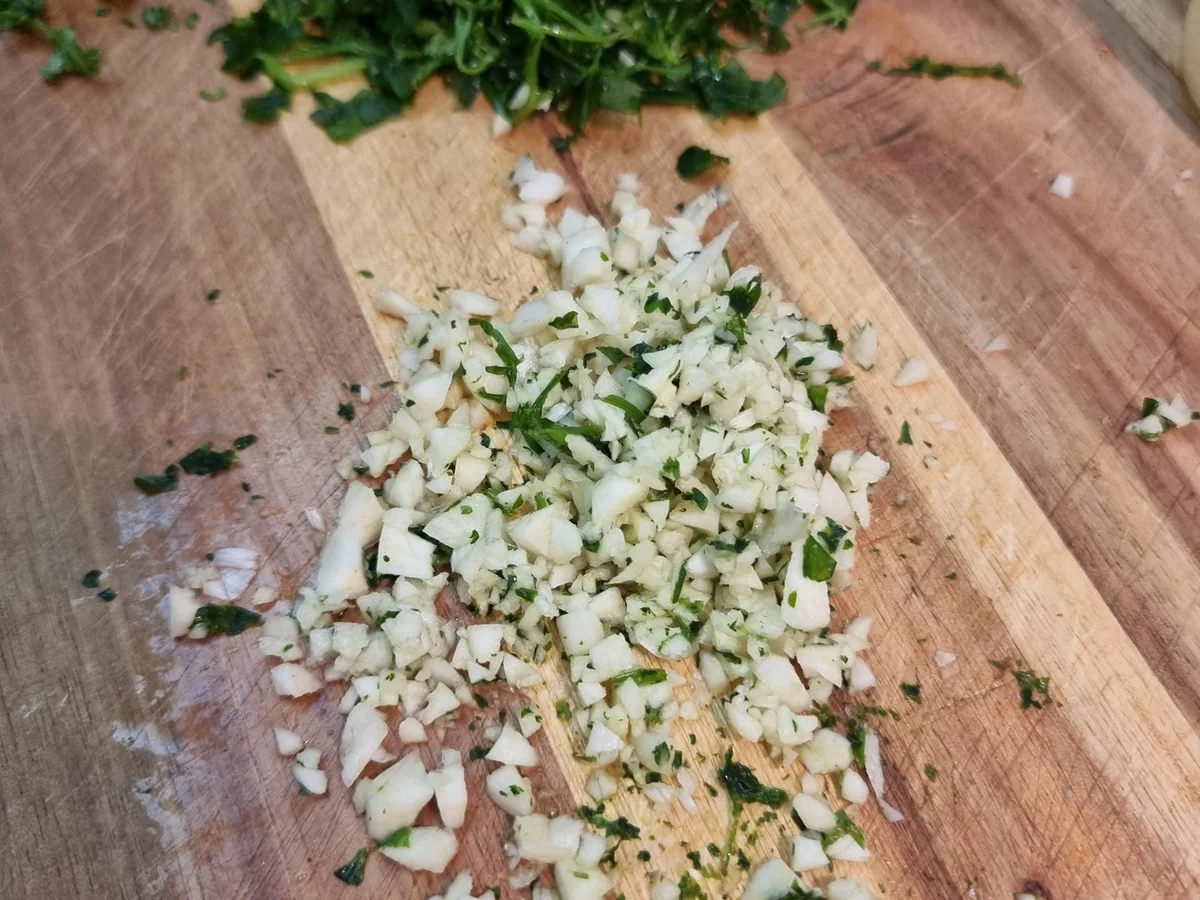 Rezept: Backkartoffeln mit Knoblauch-Kräuterquark und Leinöl mit Salat Bild Nr. 16625 Backkartoffeln mit Knoblauch-Kräuterquark und Leinöl mit Salat - Rezept - Bild Nr. 16625