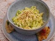 Getrüffelte Hirsch-Gyoza und Salat mit Crunch - Rezept - Bild Nr. 2