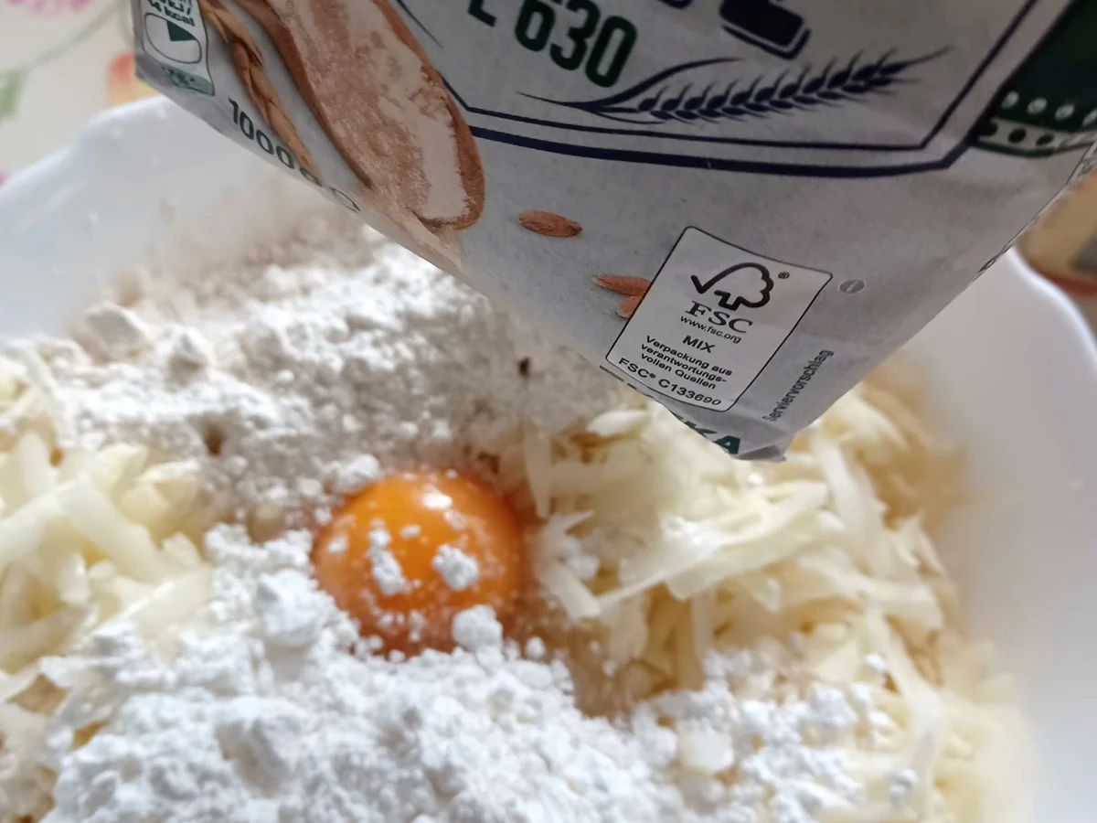 Rezept: Kartoffel-Küchlein mit Petersilienwurzel Bild Nr. 16639 Kartoffel-Küchlein mit Petersilienwurzel - Rezept - Bild Nr. 16639