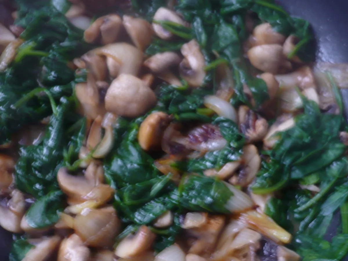 Nudeln mit Champignon - Spinat-Sauce - Rezept - Bild Nr. 7