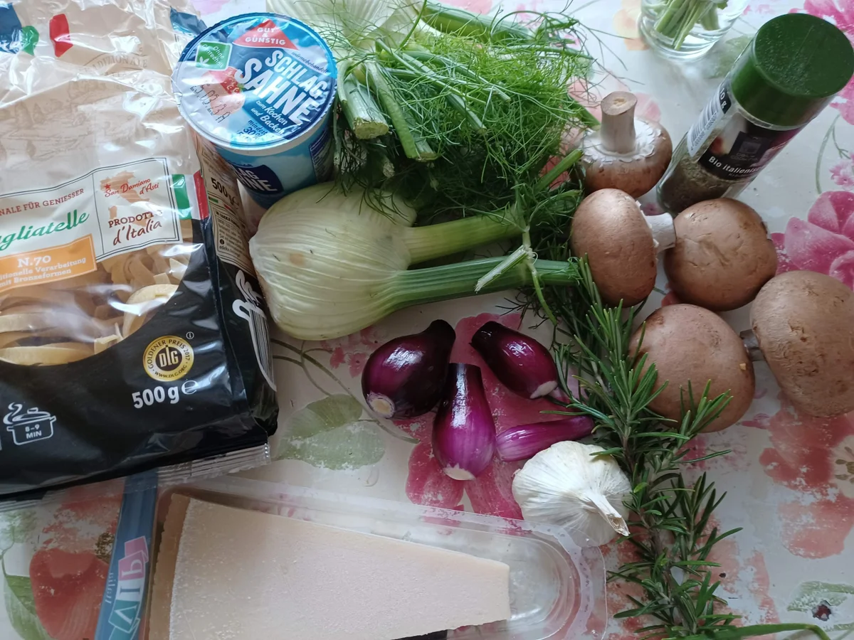 Nudeln in Pilz-Fenchel-Soße - Rezept - Bild Nr. 16656