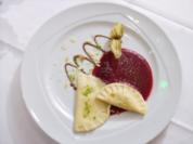 Süße Maultäschle auf Fruchtspiegel - Rezept