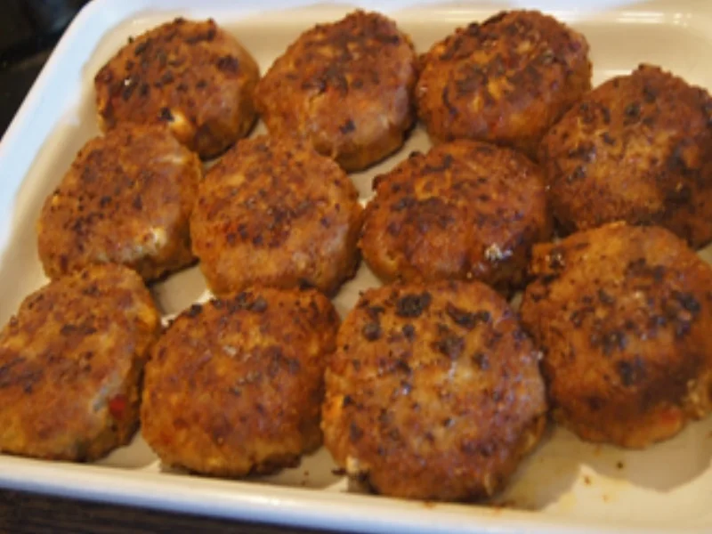 Rezept: Gefüllte-Frikadellen mit Busch-Bohnen und Süßkartoffel-Creme Bild Nr. 16662 Gefüllte-Frikadellen mit Busch-Bohnen und Süßkartoffel-Creme - Rezept - Bild Nr. 16662