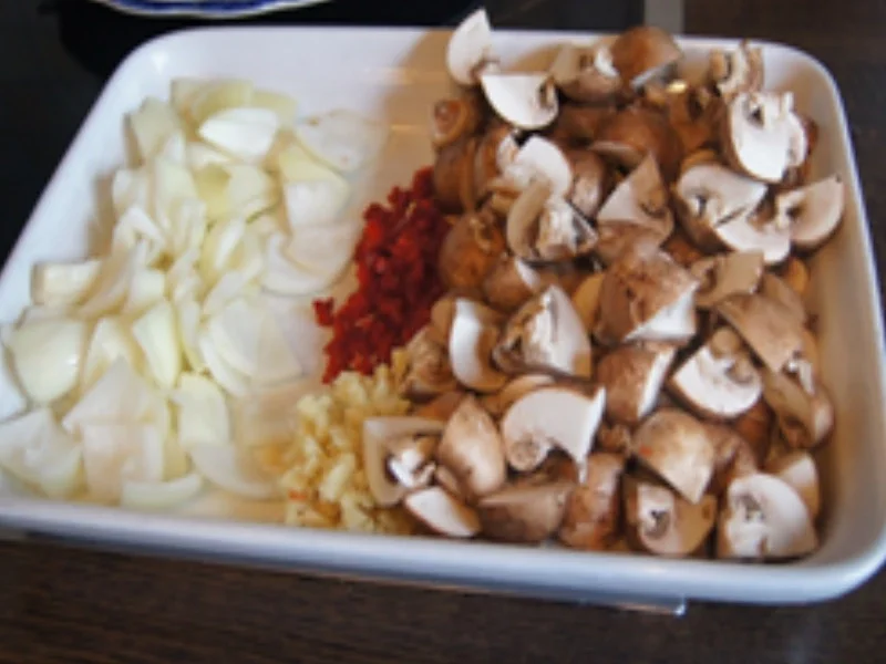 Rezept: Rotes Hähnchencurry mit Champignons und Basmatireis Bild Nr. 16660 Rotes Hähnchencurry mit Champignons und Basmatireis - Rezept - Bild Nr. 16660