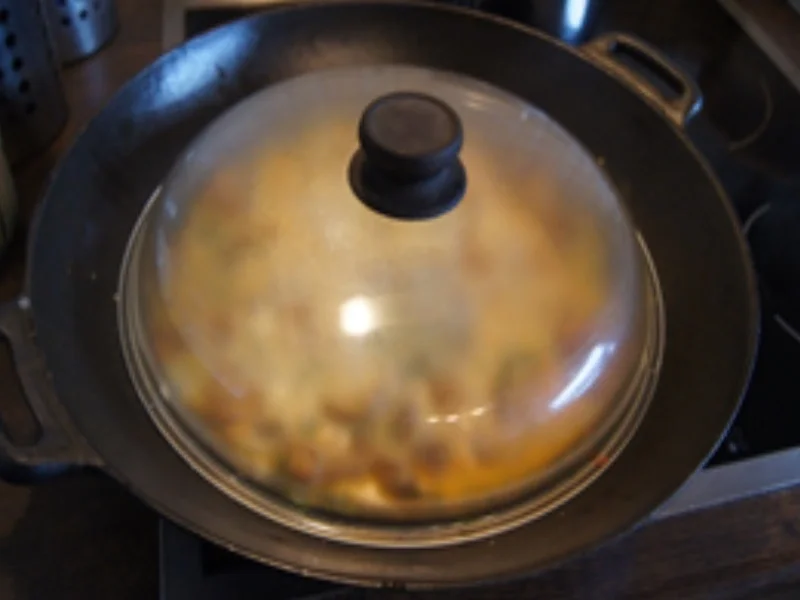 Rezept: Rotes Hähnchencurry mit Champignons und Basmatireis Bild Nr. 16665 Rotes Hähnchencurry mit Champignons und Basmatireis - Rezept - Bild Nr. 16665