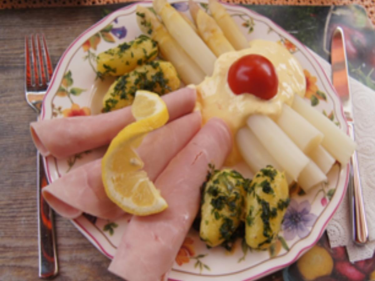 Spargel mit Sauce-Hollandaise, Koch-Hinterschinken und Kräuter-Drillingen - Rezept - Bild Nr. 16654