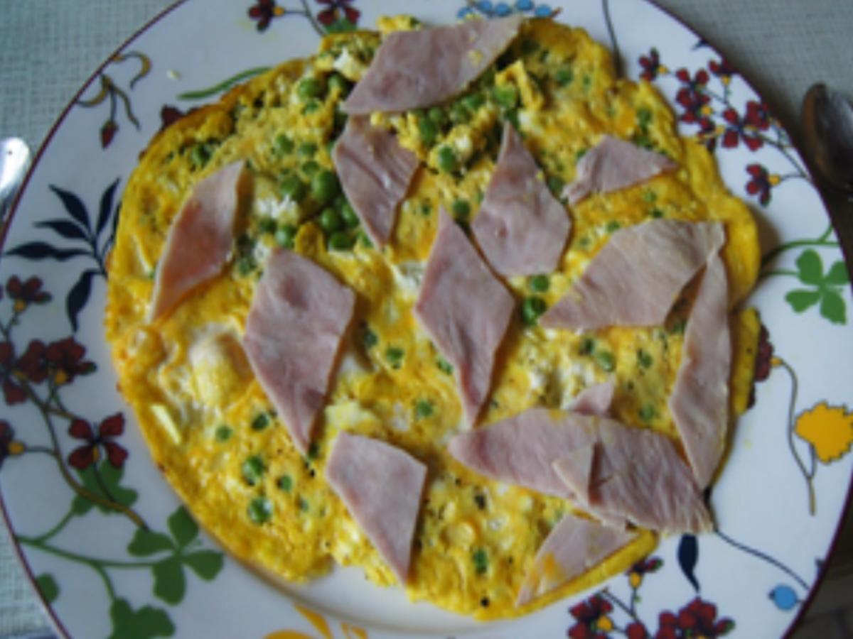Omelett mit Feta und gekochten Schinken - Rezept - kochbar.de